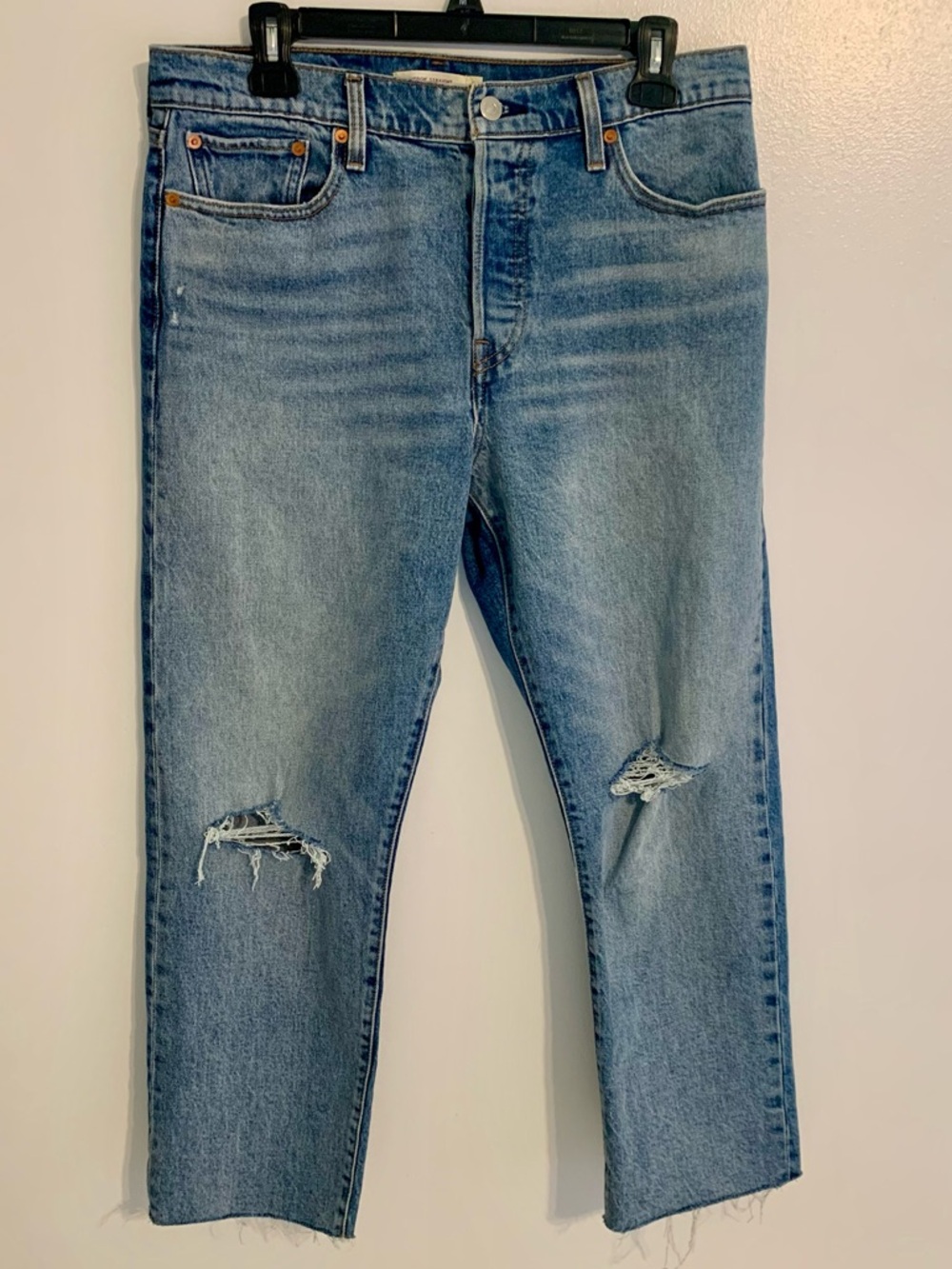 Levi's Straight Leg high rise Jeans ripped Knee Distressed denim blue jeans